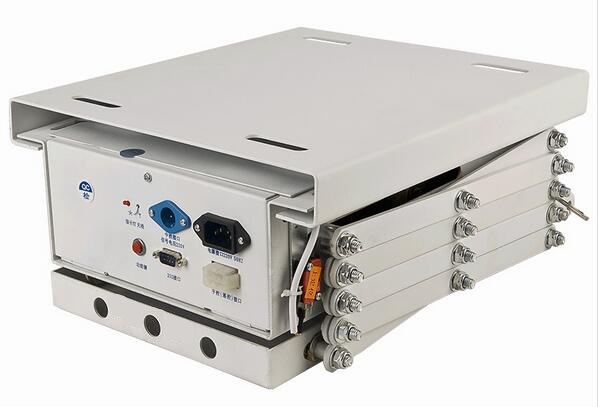 C100